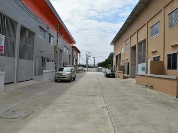F2150 Warehouse and Office for Rent Nong Plalai Pattaya 