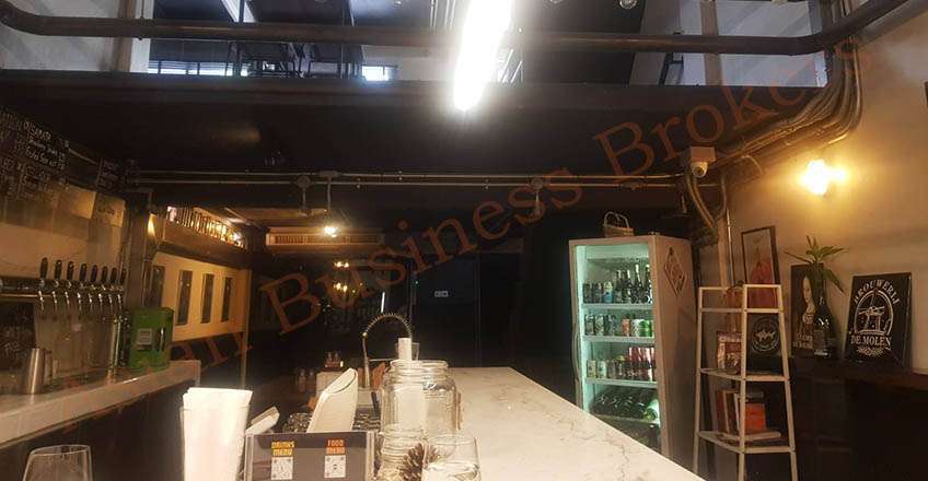 0109554 Rustic Design Bar and Restaurant for Sale and Rent in Silom
