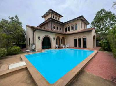 H313 Pool Villa For Rent Nusa Chivani  Pattaya
