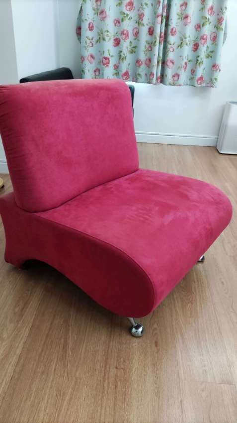 Stylish Modern Easy Chair