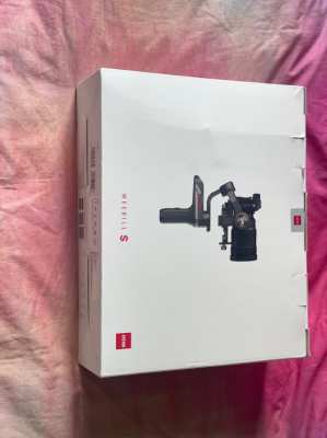 Zhiyun Weebill S 2 year old gimbal for professional cameras. 