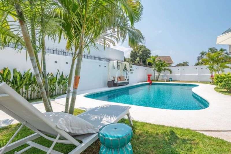Luxury Pool Villa For Sale with 4 Bedrooms & 4 Bathrooms