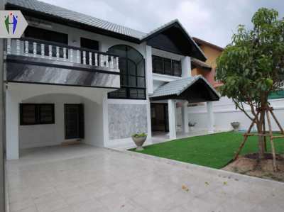 Single house 2 stories for rent at Naklue – North Pattaya