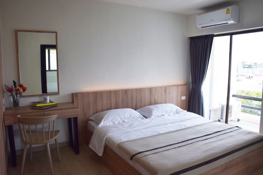 Newly refurbished minimal style one-bed room for rent (BTS Thong Lor)