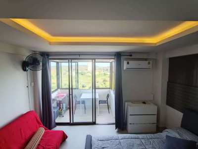 695,000 B for this beach condo in Victory View on Mae Ramphueng beach