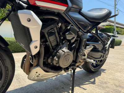 Only 175K - discount for quick sale Triumph Trident