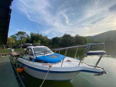 Immaculate family cabin cruiser under priced for a quick Sale!