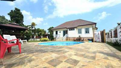 3 bedroom pool villa close to the beach - New price 4,995,000 THB!