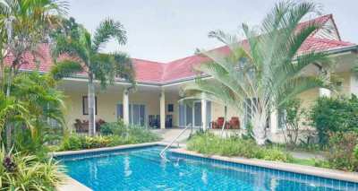 H335 Pool Villa For Rent at Huay Yai Pattaya