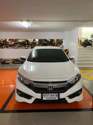 Honda Civic 1.8 GL 2017 white car for sale - price negotiable