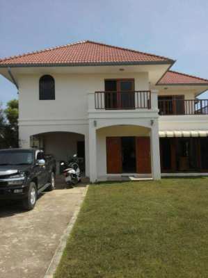 Detached family house for rent in Paknampran
