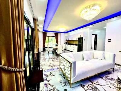 luxury appartment 116 sqm pratamnak pattaya