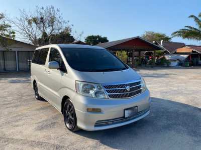 2004 Toyota Alphard G limited edition 2.4 in a very good condition