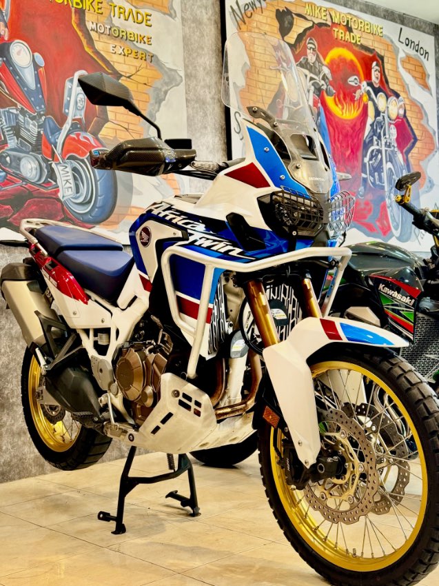 AFRICA TWIN1000L/ Price 329,000 Baht