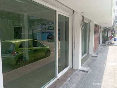Commercial space for rent Sathorn 