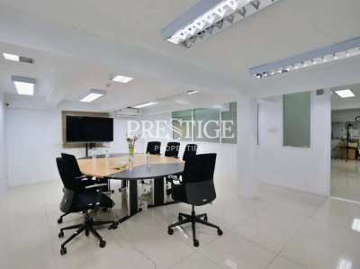 Office For Rent in Thepprasit Road