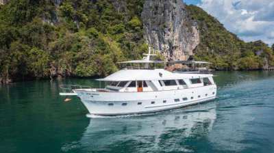 Private Yacht Charter Rental special discount promotion
