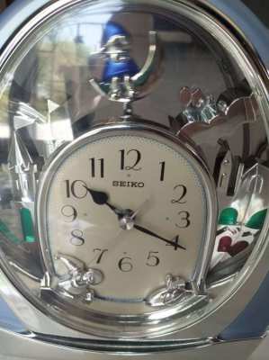 Seiko Pendulum Mantle Clock QXN014LT