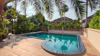 House for rent with private swimming pool 