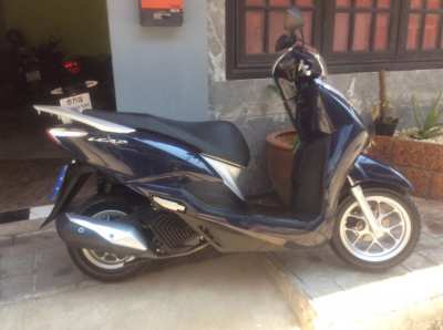 Honda lead 2022 , same new , 4357 kms  , 47.000 bahts , one owner